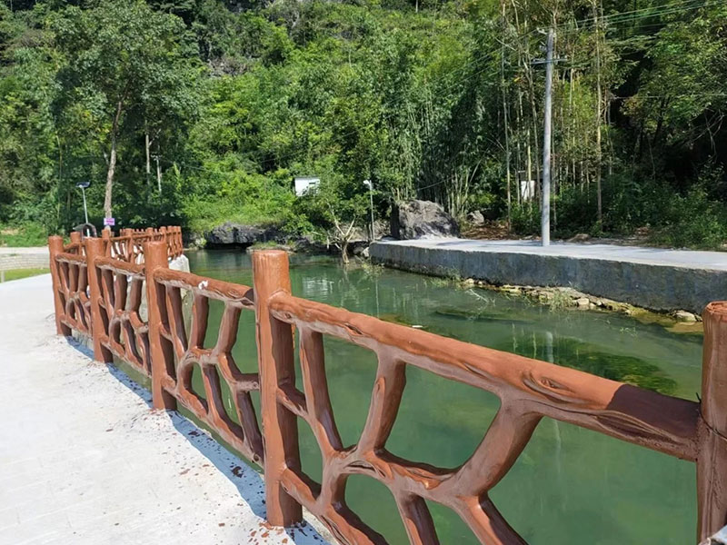 河道防护水泥栏杆.jpg